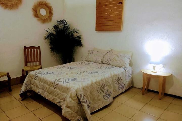 Room 6 of 8