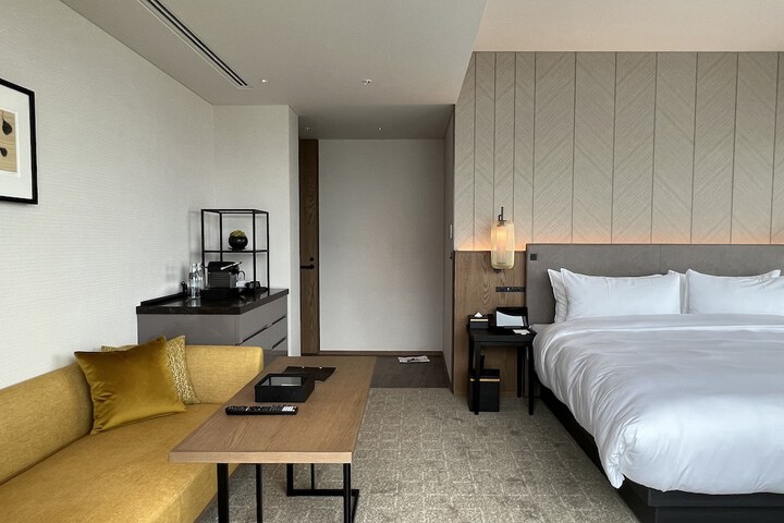 Room 21 of 98