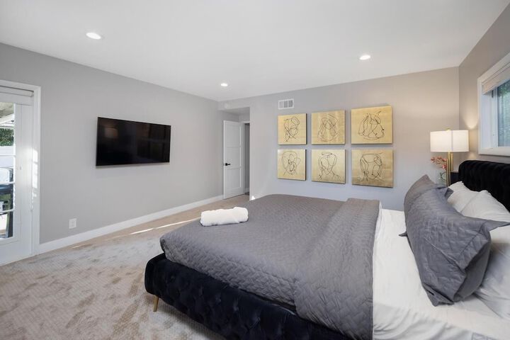 Room 2 of 46
