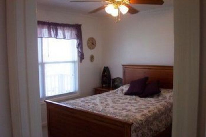 Room 11 of 21