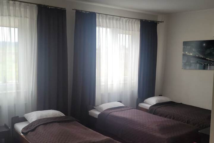 Room 12 of 41