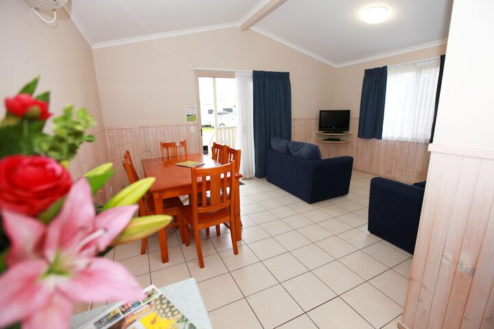 Room 16 of 35