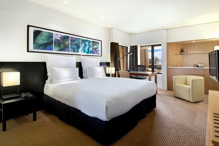 Room 10 of 65