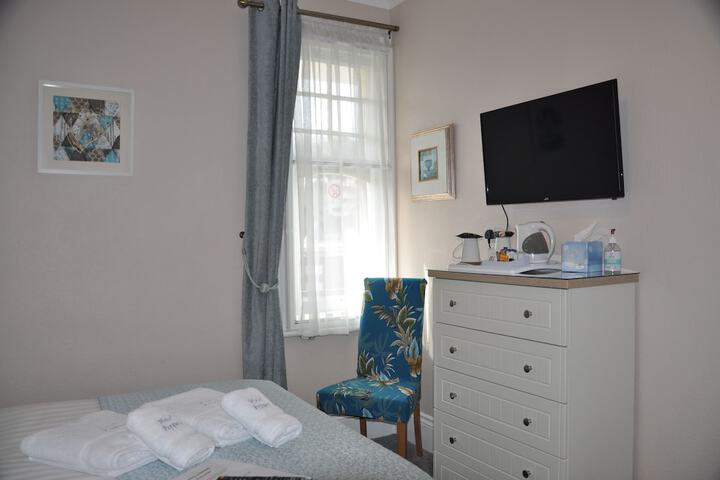 Room 34 of 84