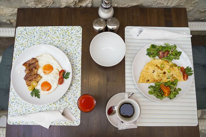 Breakfast/Coffee Service 25 of 38