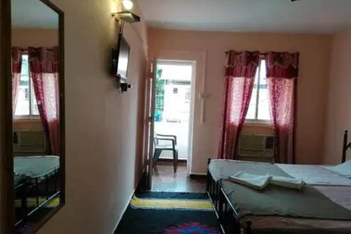 Room 3 of 5