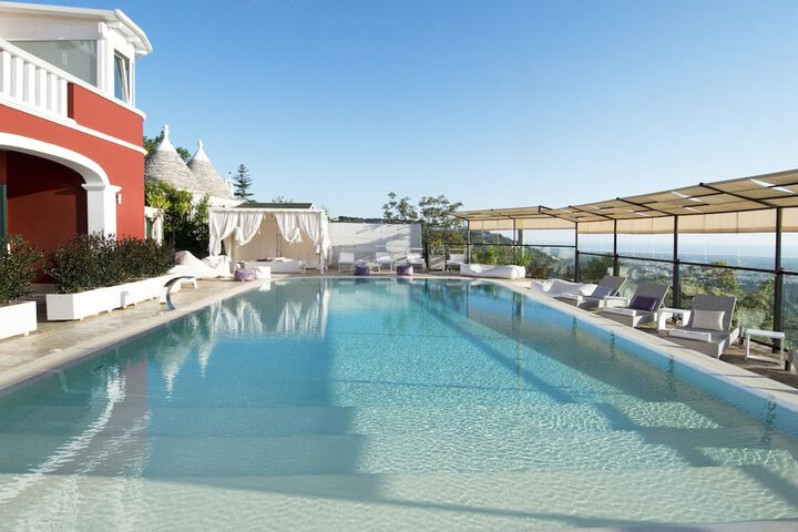 Pool Hotel