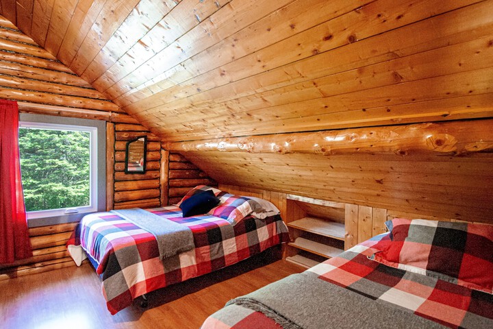 Room 3 of 18