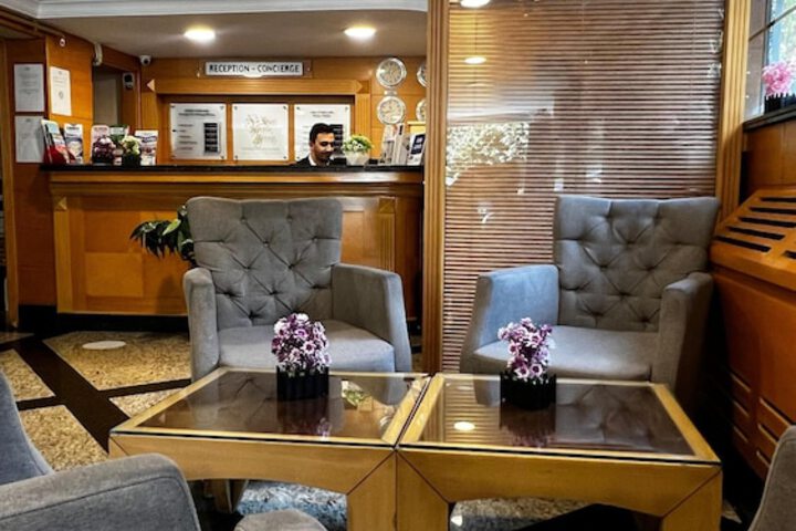 Entrance & Lobby