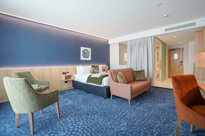 Room 13 of 39
