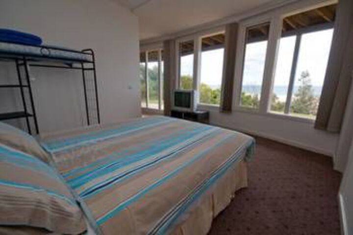 Room 9 of 22
