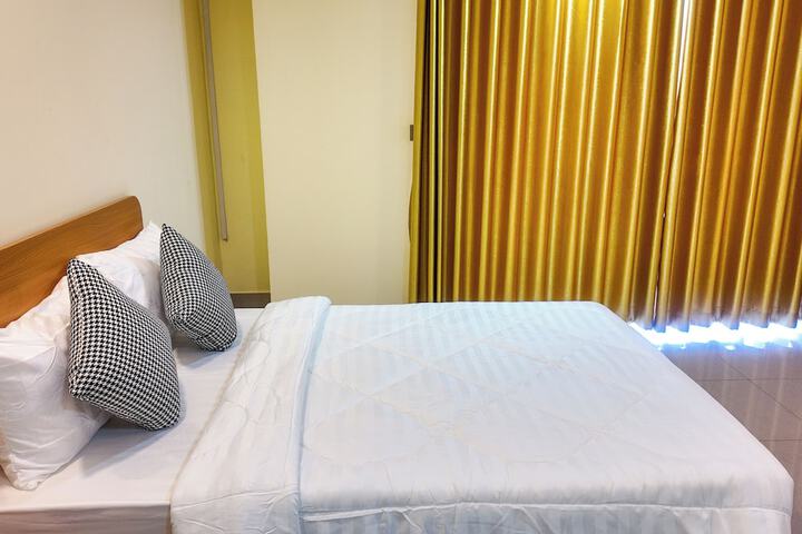 Room 10 of 40