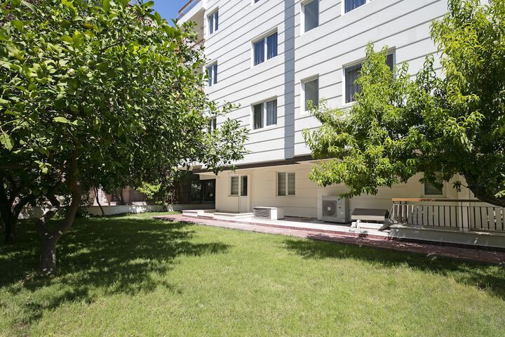 Hotel Exterior 17 of 19