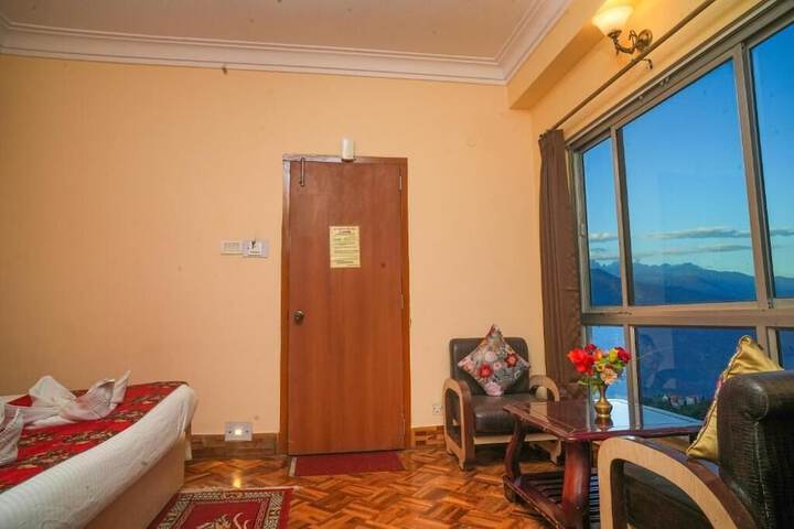 Room 15 of 26