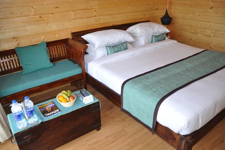 Room 3 of 18