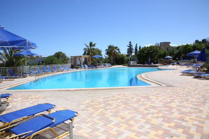 Pool Hotel