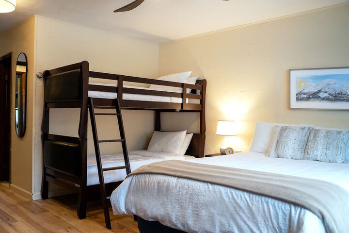 Room 15 of 19