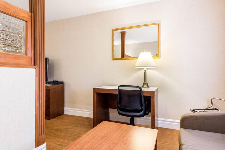 Room 20 of 53