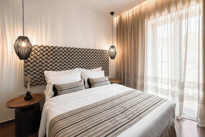 Room 4 of 57