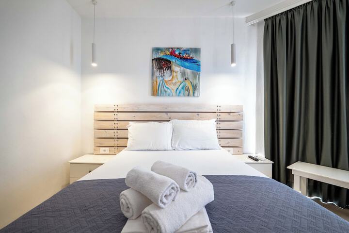 Room 19 of 297