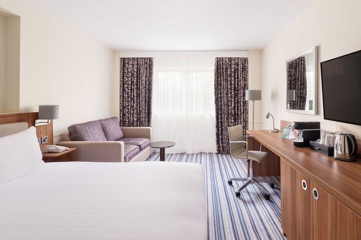 Room 28 of 95