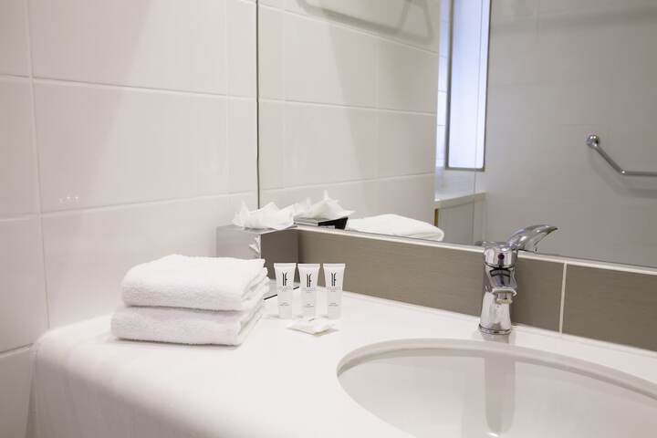 Clean Restrooms
