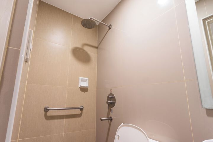 Room 16 of 24