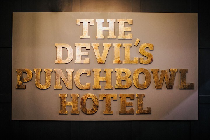 Entrance & Lobby