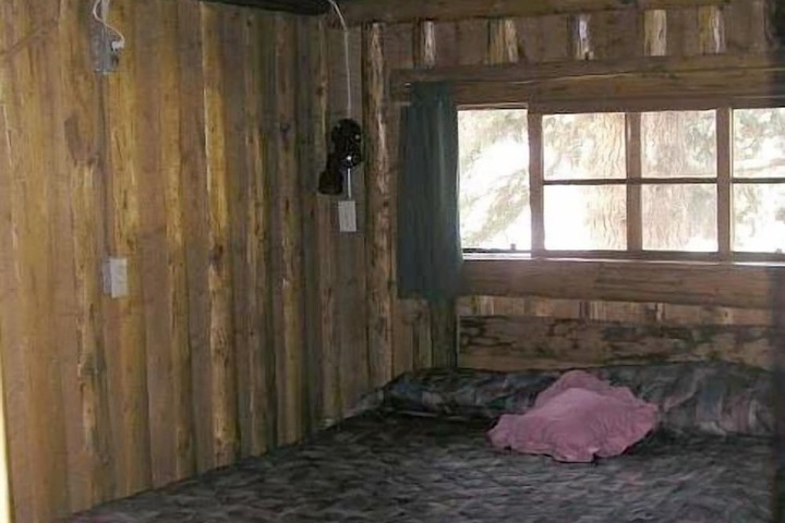 Room 17 of 218