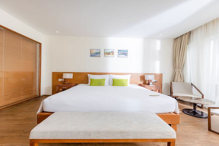 Room 20 of 138