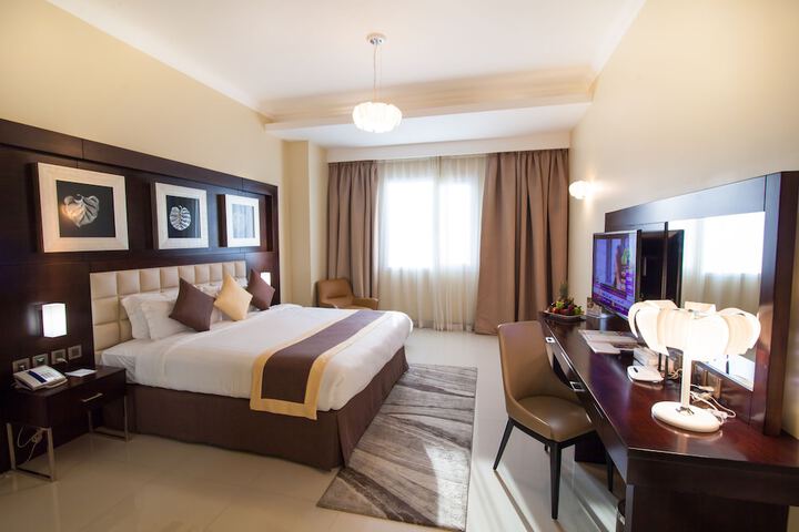 Room 9 of 35