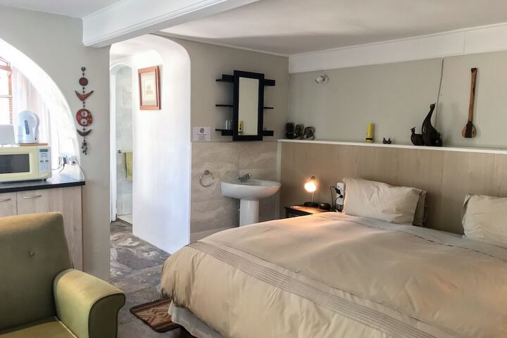 Room 28 of 68