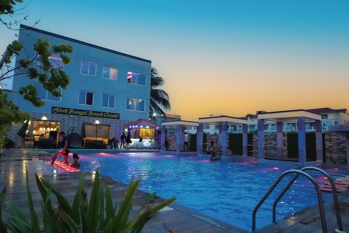 Pool 44 of 90