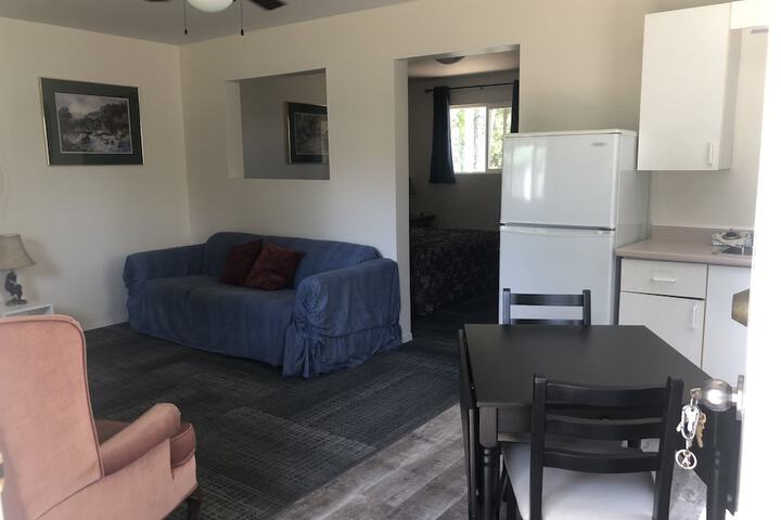 Room 30 of 69