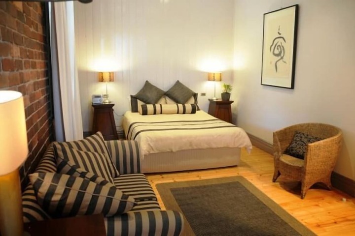 Room 5 of 26