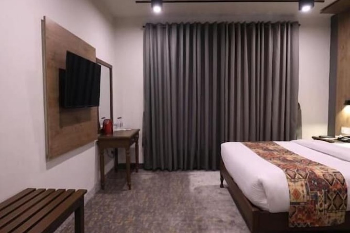 Room 15 of 52