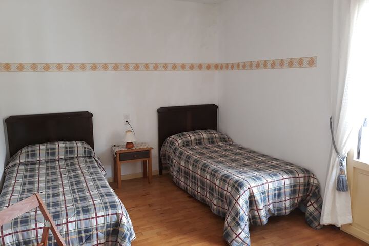 Room 3 of 6