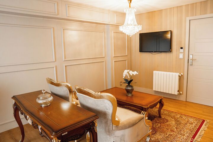 Room 49 of 108