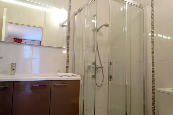 Room 20 of 49