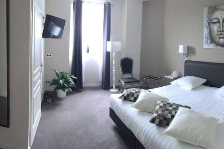 Room 7 of 30
