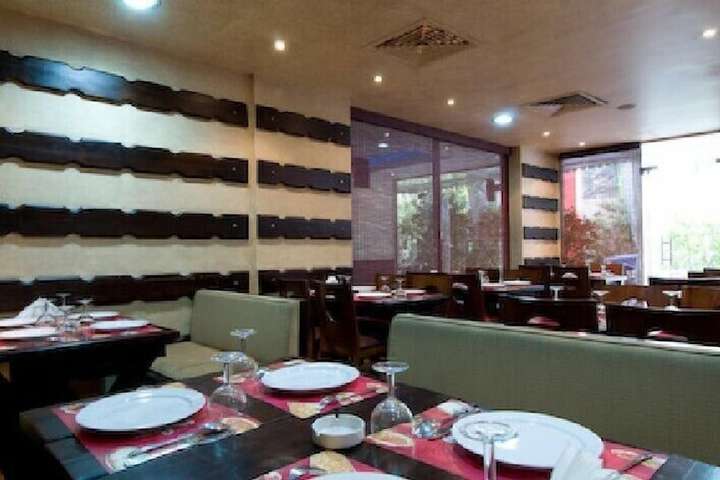 Dining 42 of 42
