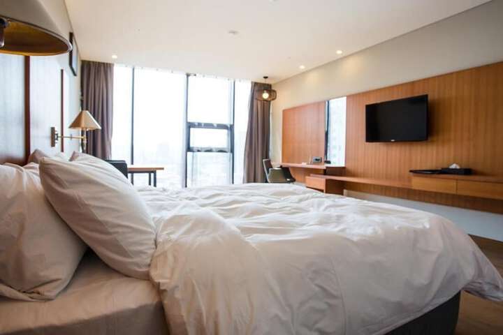 Room 26 of 60