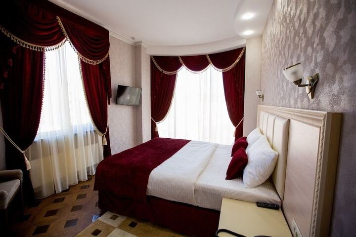 Room 16 of 54