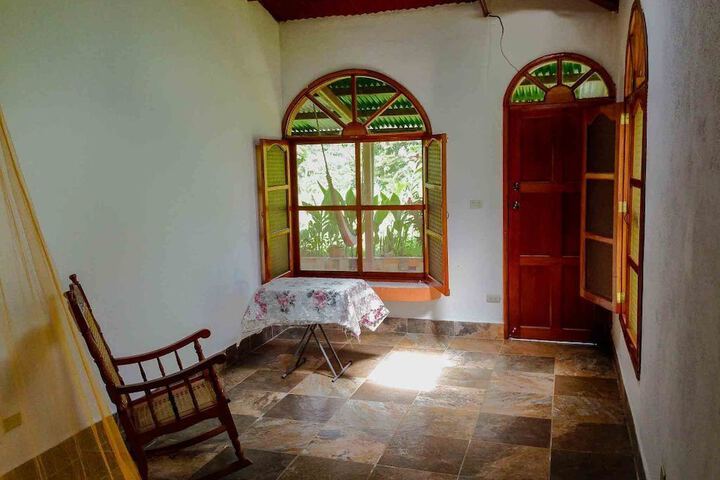 Room 2 of 48