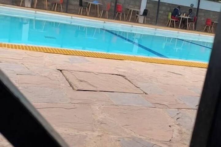 Pool 19 of 53