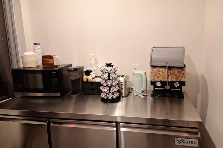 Breakfast/Coffee Service 21 of 26