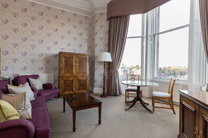 Room 46 of 96