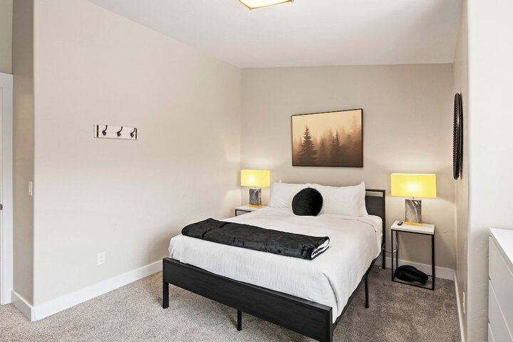 Room 19 of 142