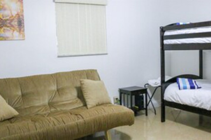 Room 25 of 25