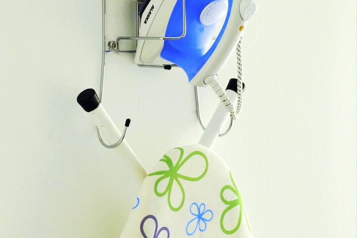 Iron/ironing board